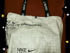 包装袋-NIKE品牌体验店(南京东路店)