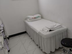 -痘敏医生专业祛痘连锁