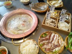 -阿婆情腊排骨火锅·野生菌季(古城旗舰店)