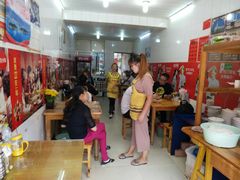 大堂-再回首鸡肉米线(人民路一店)