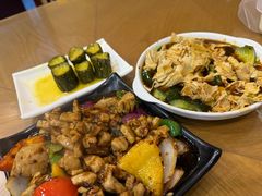 -三鞭一花·独一处·元英砂锅(海光寺店)