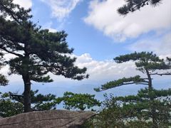 -罗田薄刀峰风景区
