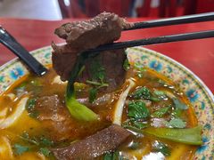 -金杨拉面王小吃面馆·牛三宝面·红烧牛肉粉