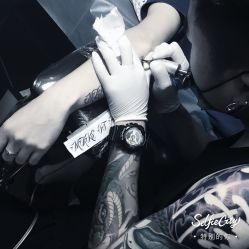 -越域刺青
