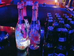 -古吉拉酒吧·蒲seven蹦