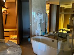 -上海佘山世茂艾美酒店