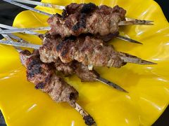 -烤肉小伙烤肉店