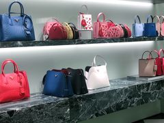 -PRADA普拉达(国金中心店)