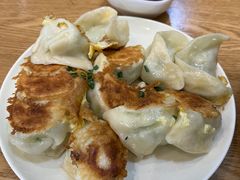 -三好食堂(煎饺·馄饨·肉饼米线·盛世广场店)