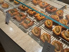 -VERIE BAKEHOUSE