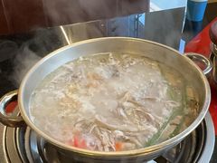 -老石黑山羊毛驴肉火锅(金凯广场店)