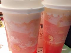 -喜茶(迪士尼小镇·平行宇宙店)