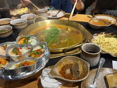 -顶顶汤火牛排火锅·经典铜锅涮肉