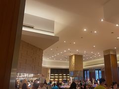 -亚龙湾希尔顿自助餐厅·海鲜·烧烤·沙滩BBQ·现场乐队