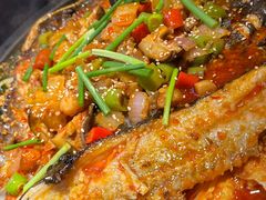 -鸣记脆皮烤鱼·海鲜烤鱼(三八广场店)