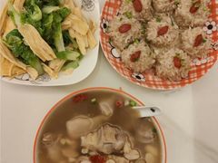 -乐禧母婴全自营月嫂(宝山店)