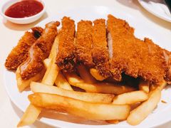 吉列猪排配薯条-龙记香港茶餐厅(久光百货店)