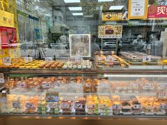 -鲍师傅糕点(江苏路店)