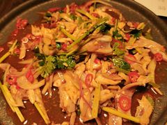 盐焗香辣手撕鸡-来龙里 精致 东南亚餐室(万象城店)
