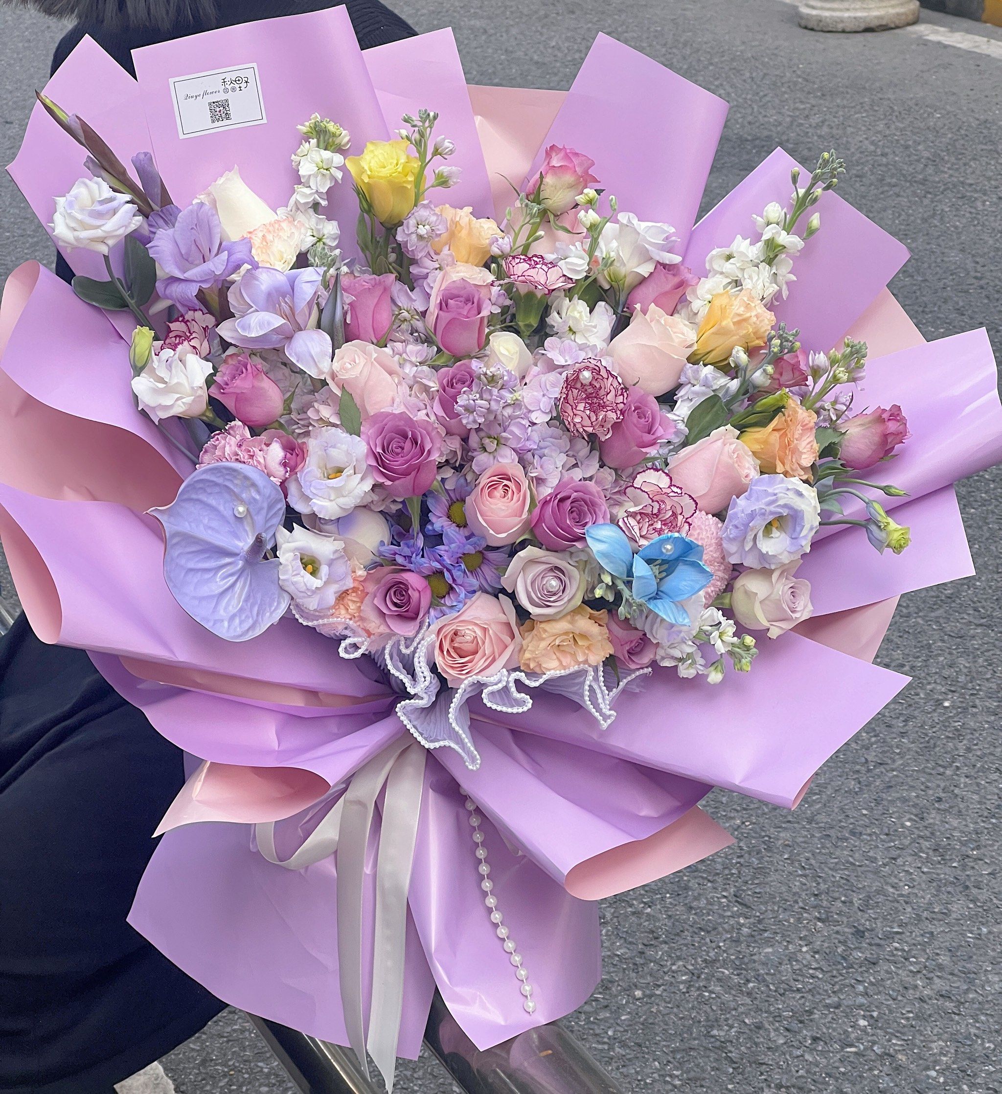 鲜花店 #紫色大花束 #大花束 #紫色玫瑰花束 #花束 #粉紫色花束 #粉