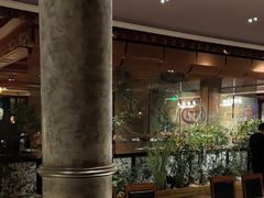 -八府香鸭·啫啫煲(华山路店)