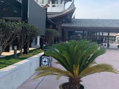 -慈城服务区-停车场