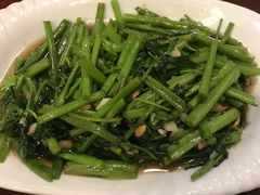 -Dang restaurant (patong phuket)