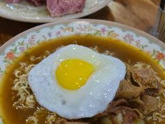 匈牙利牛肉公仔面-永安咖啡室