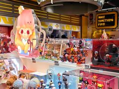 -泡泡玛特POPMART(上海环球港店)