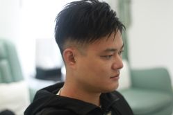 -发饰美男士增发补发假发定制店