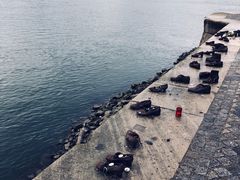-多瑙河畔鞋履雕塑