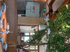 -蜜桃餐厅·伴山(湖滨商业街店)