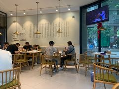 -镇南锅盖面馆(解放路店)