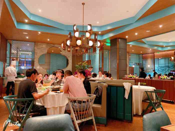 花悦庭·果木烤鸭(九六广场店)-"朋友推荐第一次品尝,一家不错的餐厅