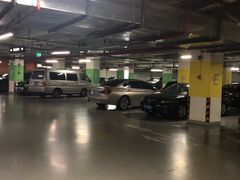 -九六广场-停车场