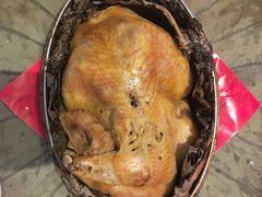 -鞍山大白鲨美食酒店