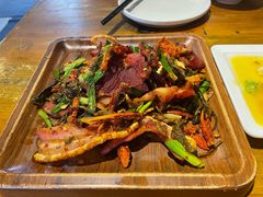-隔壁老王·家常云南菜(花巷店)