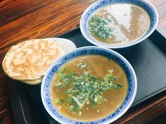 -泉儿头杂碎(杂碎师大店)