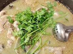 -灶知轩湘西石锅鱼(万佳广场店)
