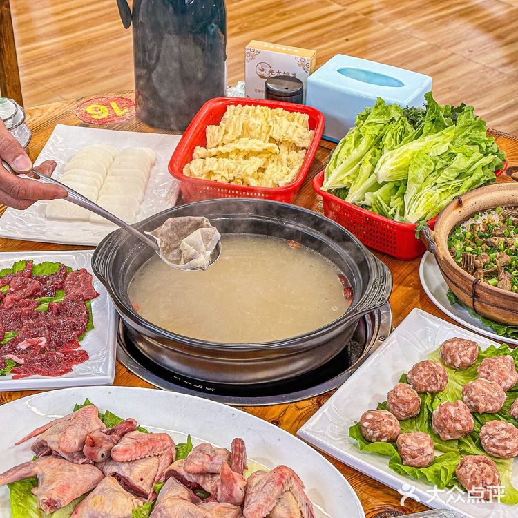 鸽王不愧是鸽王！！鸽子火锅真的太好吃了！