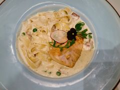 三文鱼配意式奶油卷面-西山人家·二十年老字号农家菜(旺山店)