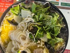 -肥汁米蘭香港米线(宁波路总店)