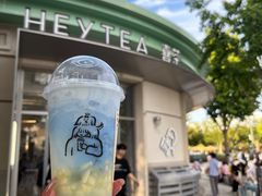 -喜茶(迪士尼小镇·平行宇宙店)