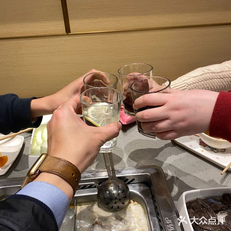 今天因为降温、排队的人不多