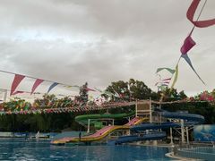 -青年湖公园水上世界