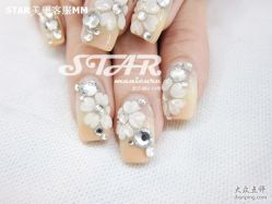 双色花语 店长给自己做哒-STAR美甲店