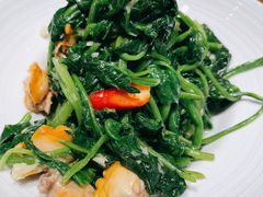 菠菜拌蚬子肉-将相和·海鲜蒸饺大连菜