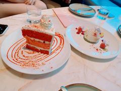 红丝绒芝士蛋糕圣代-城市露台景观餐厅(淮海路店)