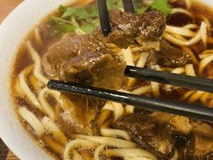 -清真吴记门钉肉饼·喜多利
