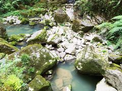 -龙水峡地缝景区